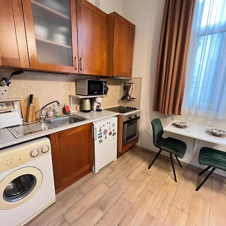 Budapest Central Cozy Studio W Working Space And Wifi Sofia Eksteriør billede